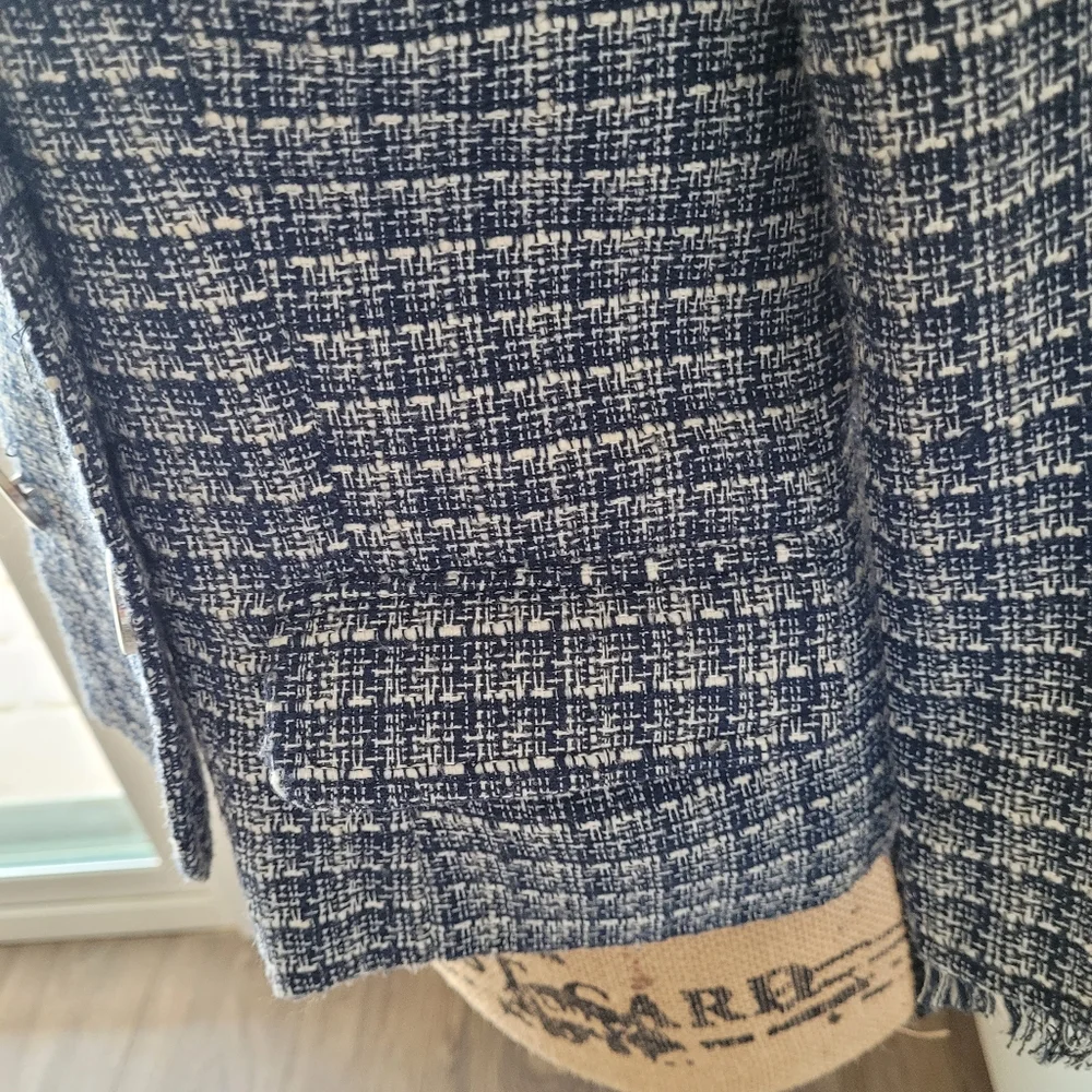 Blazer - Picture 6 of 12
